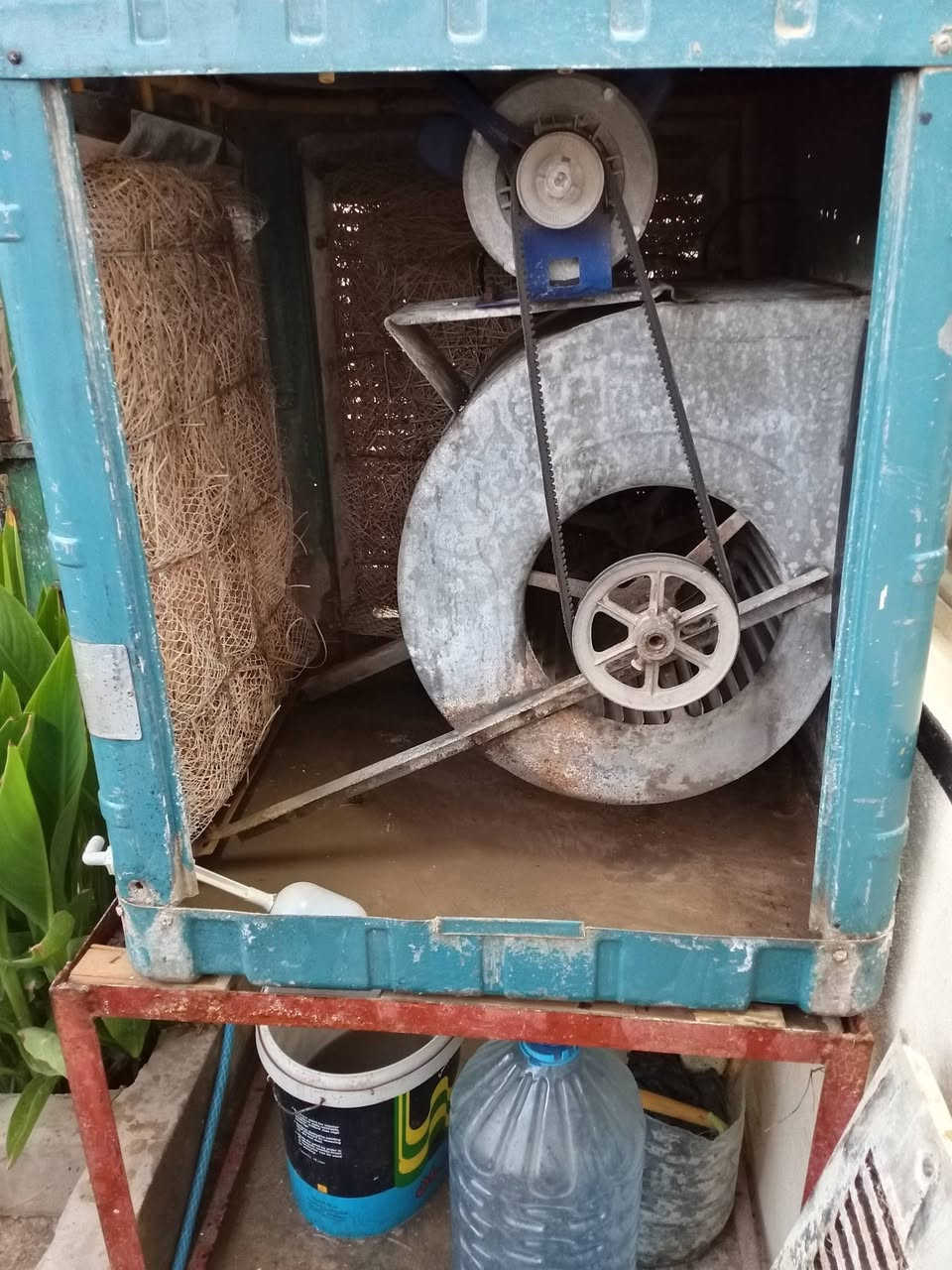 مبرده مع مقعد مابي اي عيب
السعر 90الف


**إذا كنت صاحب هذا الإعلان وتريد حذفه لأي سبب، رجاءا أرسل رسالة إلى الدعم الفني**