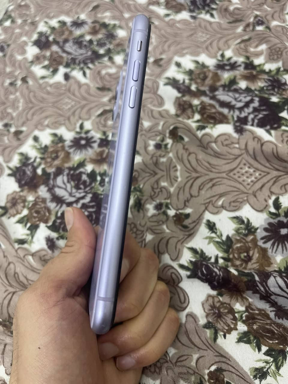 آيفون 11 عادي
لون سمائي ذاكره 128
بطاريه 73‎%‎بلاديه
شاشه  بلاديه 3 خيارات 
السعر 175 وبي مجال قليل 
***********للاتصال أو مراسله واتساب
بغداد الطوبچي 📍
