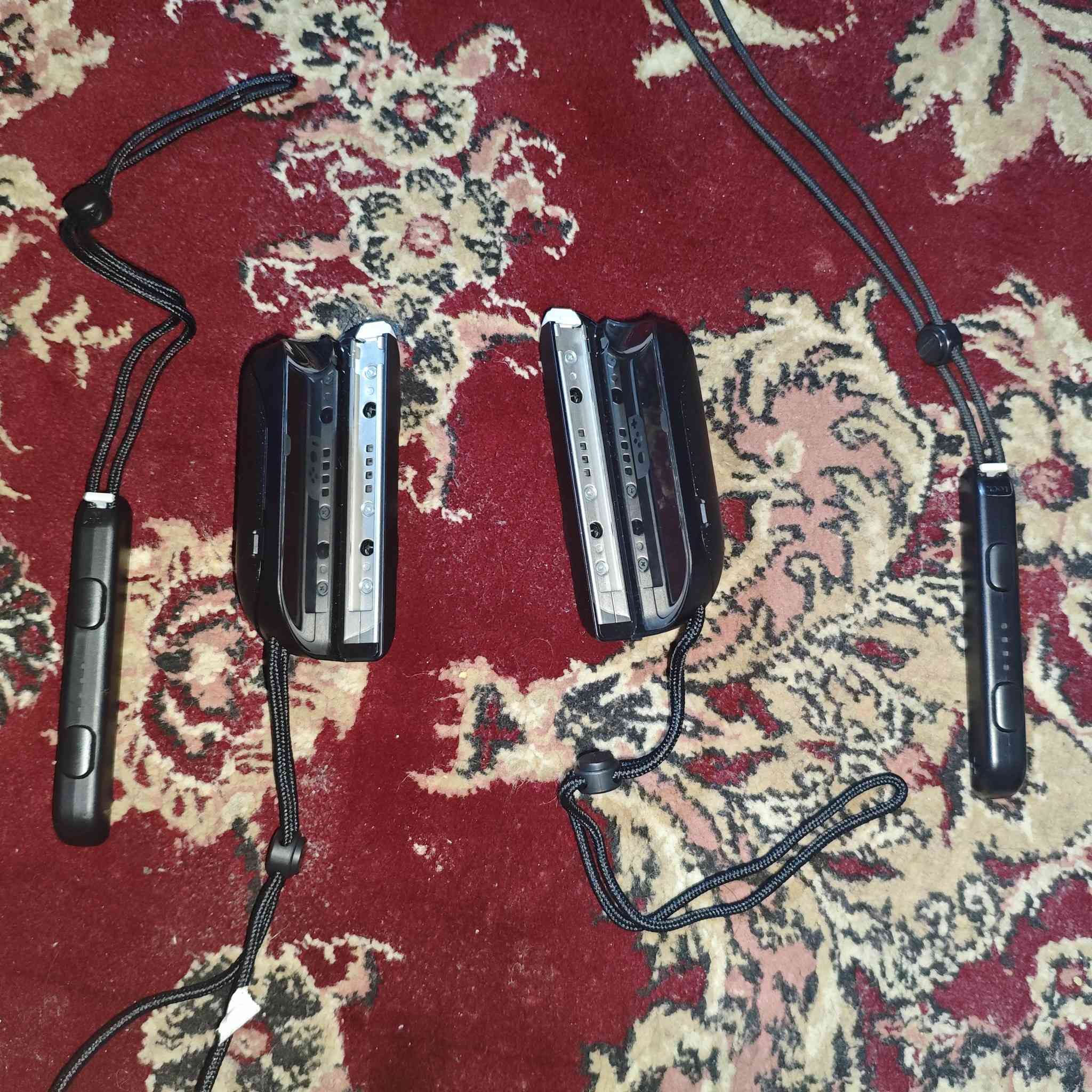 للبيع المهتم خاص وانطي سعرك متوفر توصيل او الاتصال ***********
