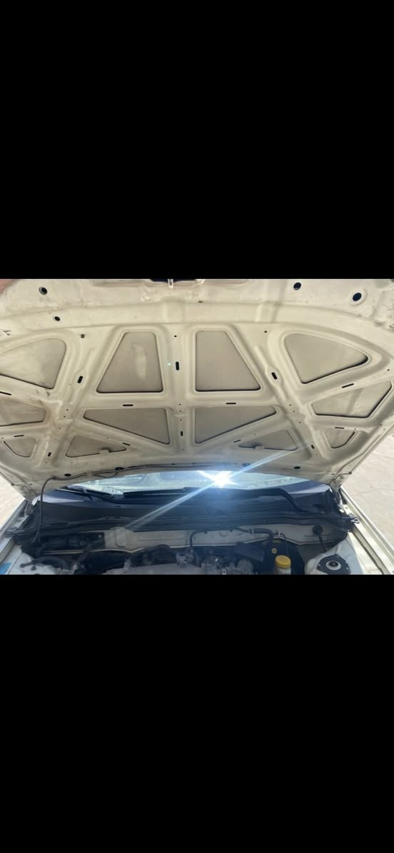 نيسان صني موديل 2008
رقم بغداد بسمي ثاني يوم احولك السنويه الى ال 27 
مابيه فقط بارد بقبغ الصندوگ 
المحرك بي تنقيص
السعر 93 وبيها مجال بسيط

0772 876 3583
