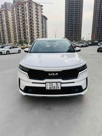 سورنتو 2023 للبيع فقط رقم بغداد مكفوله من الحار والبارد جديده كلش ماشي...