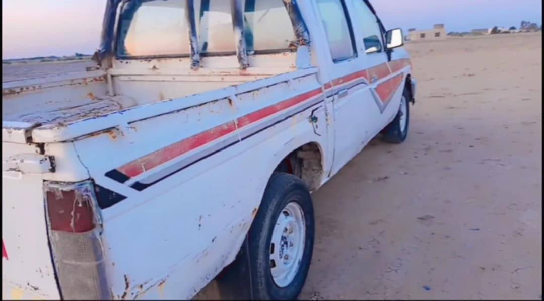 سلام عليكم نيسان اللبيع 
موديل 90 مكان سماوه الاستفسار بتصال على 
رقم ***********
