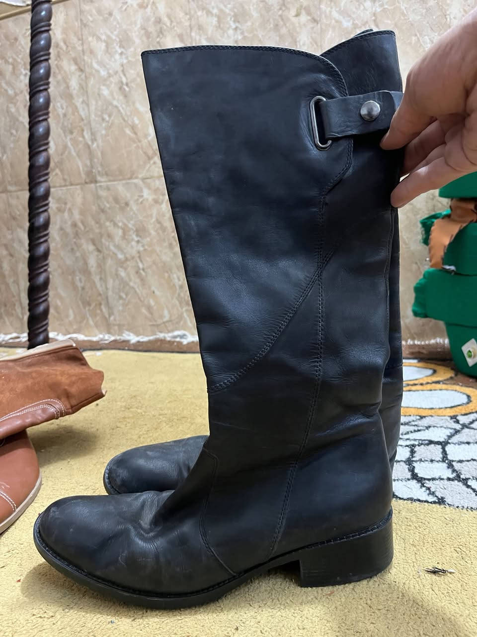 بوتات للبيع قياسات 40/39/38 بسعر مناسب


**إذا كنت صاحب هذا الإعلان وتريد حذفه لأي سبب، رجاءا أرسل رسالة إلى الدعم الفني**