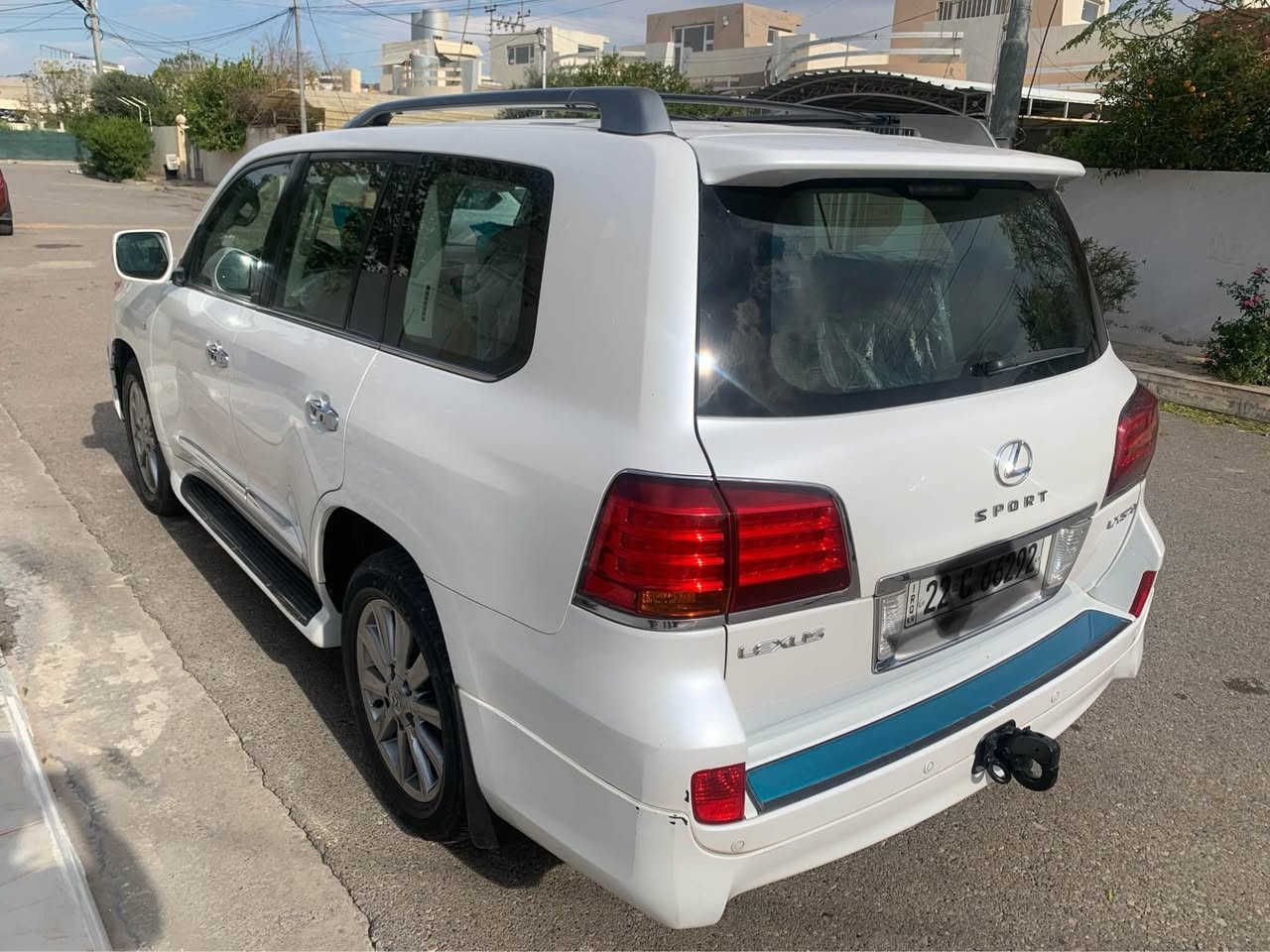 لیگزز٢٠١١ قەپات مواسفاتی ناو قیسی رەقەموو سەنەوی نوی  چاملخی سەکنی پیشەوە بۆیاغە جەمپی پیشەوەی هەیە چاملخی دواوە تۆزي تەحدیلی هەیە لەگەل بستیک بۆیاخ  مەکینەی کراوەتەوە بەلام بەشەرتی هەموو شت ئەیدەم کارەباییاتی گشت گیانی بەشەرت ***********
نرخ.٣٢٠ مجال أربيل, العراق
