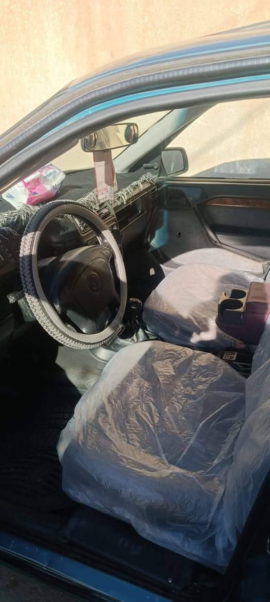اوبل فكتره موديل 93 حجم 20 بلادي شرط قطرت خيسان مابيها بدون ضرر بدون صبغ كفاله عامه وضع الشركه بسمي وكابون ماستر بسمي بيع مستعجل ***********
