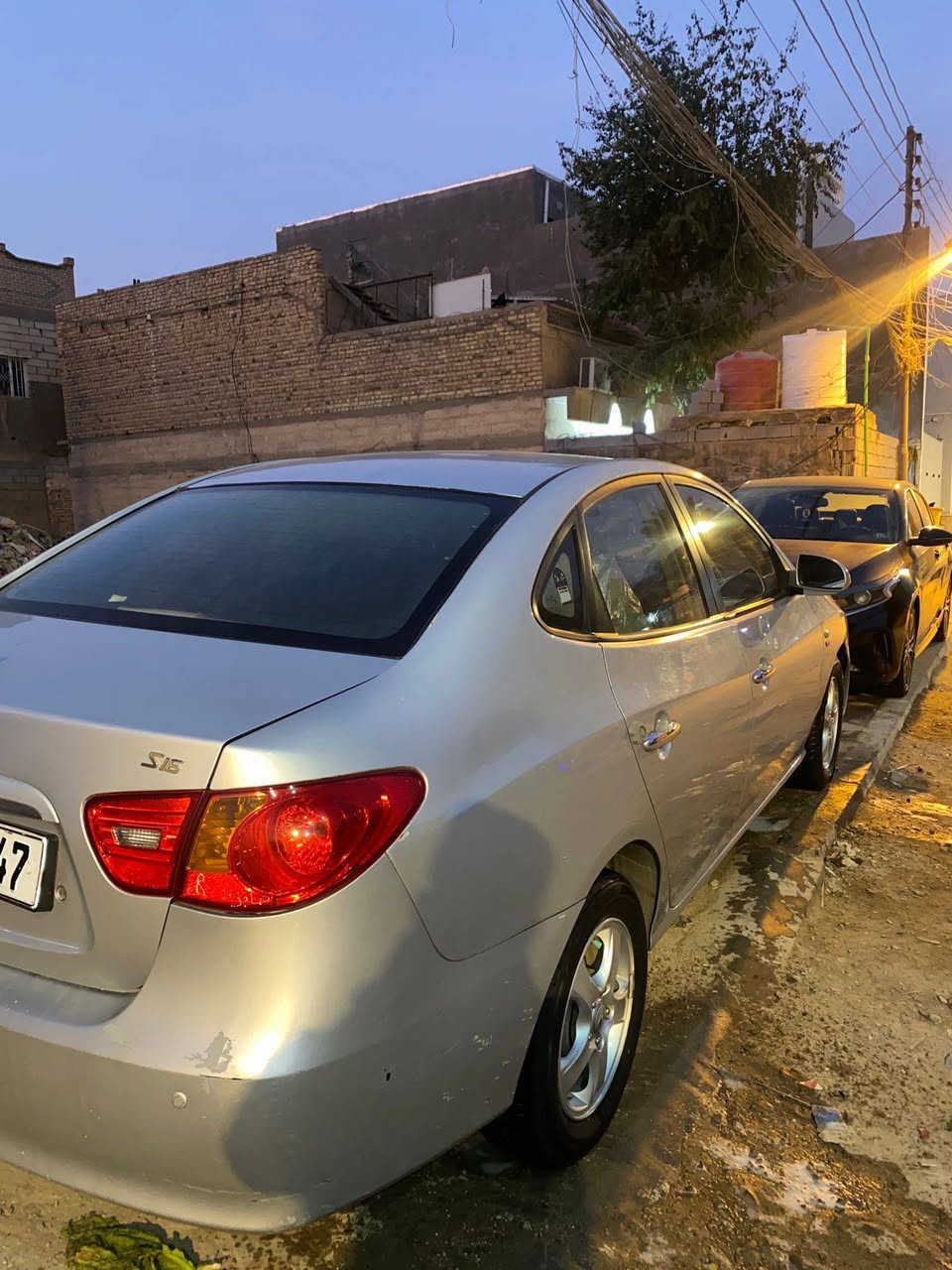 الانتره افانتي 2010 ادوات كصه جنطه بس فنك تعرفهه مكصوصه كلهه شغل باجات وشغل مظبوط
محرك وكير تدفئه وتبريد مكفولات حداده تايرات 4 بالباكيت 
مرايه كهربائي اواكس سياره ماناقصه شي امتومه  رقم ووسنويه ارربيل طبق الاصل العنوان البصره السعر 45 وبيهه مجال قليل ***********
