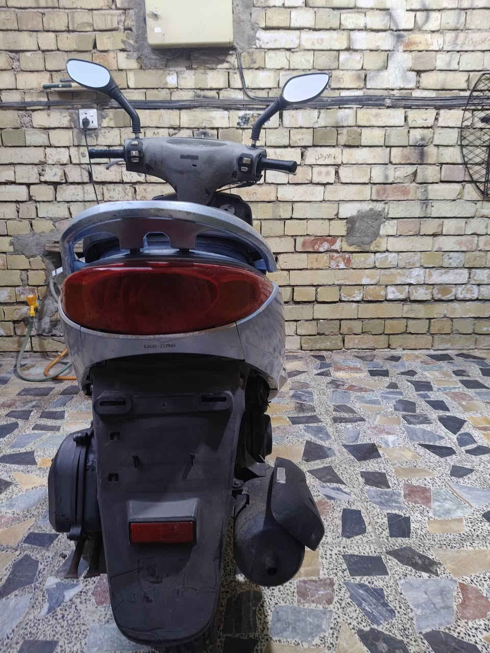 السلام عليكم ورحمة الله
دراجة نوع بريز اخت الرمبة 
مابيها اي نقص  
السعر 900 الف وبيها
رقم صاحب الدراجة ***********
