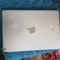 السلام وعليكم ايباد 9 للبيع مال. ولد صاحبي  إني مكلف بل نشر السعر 250....