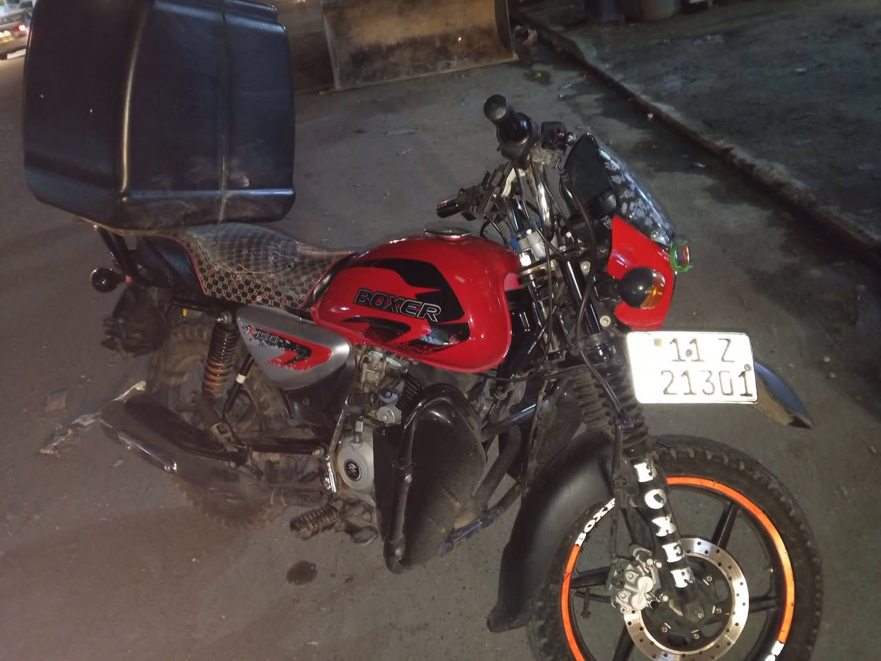 دراجه مرقم سنويه بسمي موديل 23 رايده 2350 وبيها مجال بسيط رقم ***********
بيه خيط تبخير  
والكهربايات اشاير ضوه عداد نمر سلف كله شغاال
