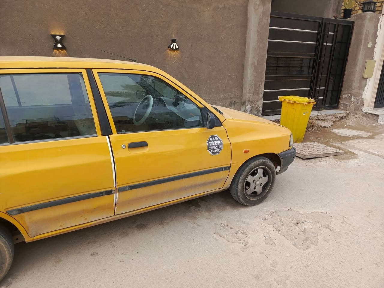 السلام عليكم 
سيارة سايبة موديل 2012
بغداد انكليزي مشروع وطني 
مصغرة خط وبحث 
ومصفرة غرامات 
سنوية لل 2028
سيارة نظيفه كير ومحرك نظيفات
خير من الله 
ويل كب تايرات نظيفة
كهربائيات شغاله 
***********
