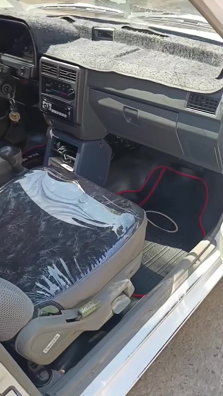 السلام عليكم سايبه 2011 جيرو مكينه خير من الله تبريد ثلج دوشه ما جديده سيارها سياره باسمي بغداد مشروع وطني تحويل ثاني يوم السعر 52 وبيها مجال شيء بسيط بوكاني بغداد*********** اتصال فقط قرايه البصره
