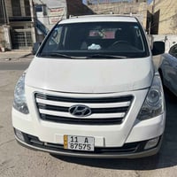 ستاركس 2009 فان للبيع سيارة جاهزة من كلشي  ربع متصرف عليهة وبسمي وتحوي...