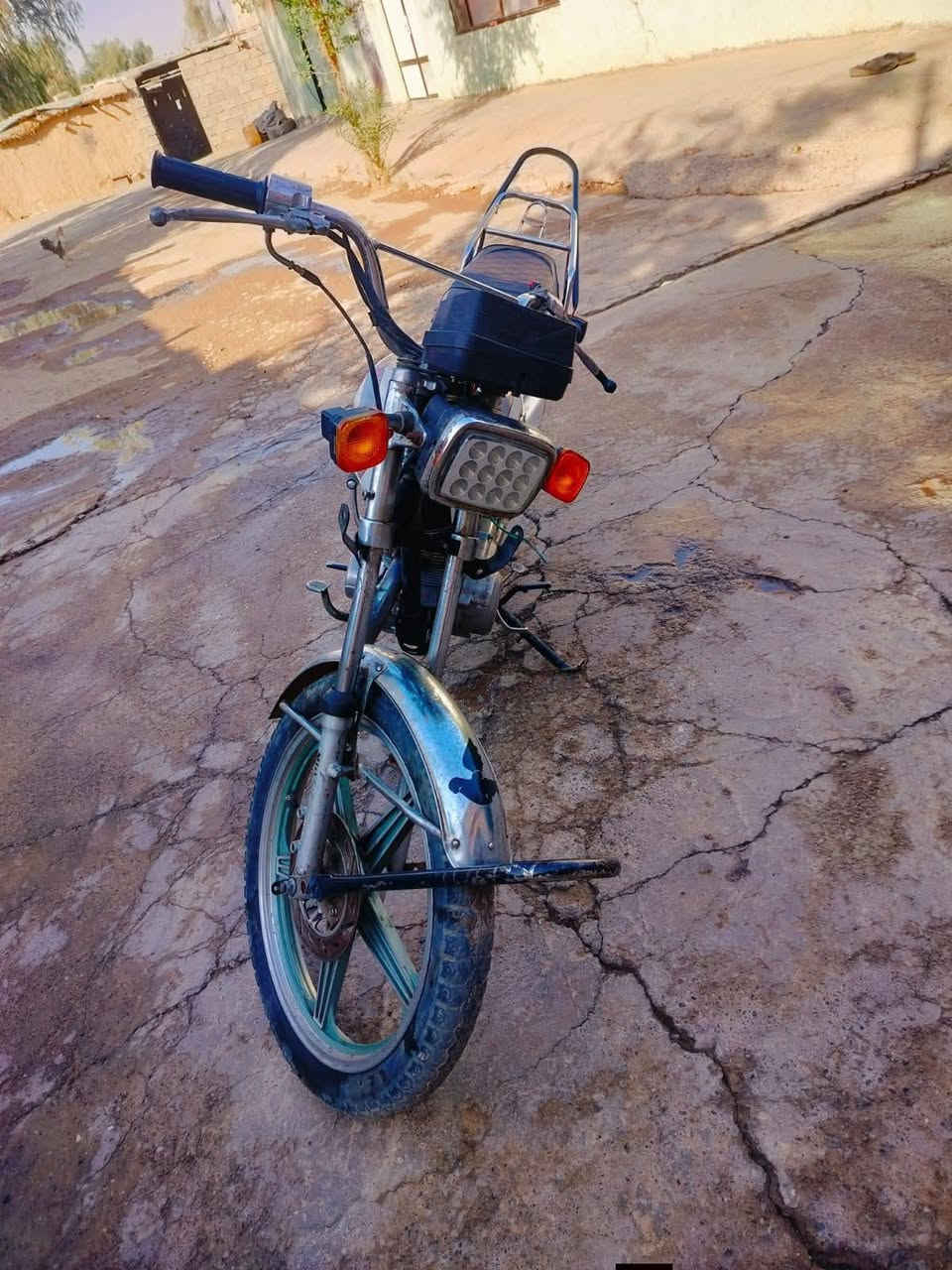 موطور للبيع روبر جاهز من كلشي السعر 250 وبي مجال ***********
