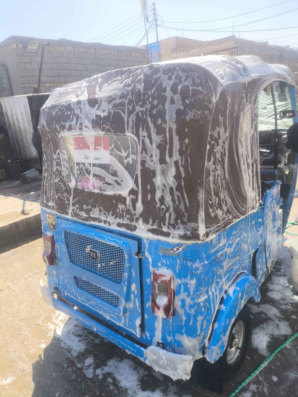 تكتك موديل 21شهر ال 9 اوراق اصولي وتعهدلك بلترقيم لمن تكمل  كفاله البدي ضربته بس بلوجه الغد محرك بس بوشه وبستم مامشروك شرط ناعم ونهضه جاهزة مسجل ودوشمه وغراض ويها  ***********. عنوان ناصريه سوق الشيوخ
