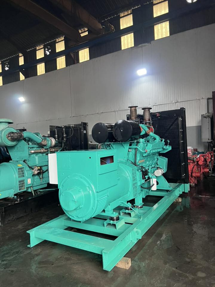 Cummins 5.5g5
700KVA
***********
***********
