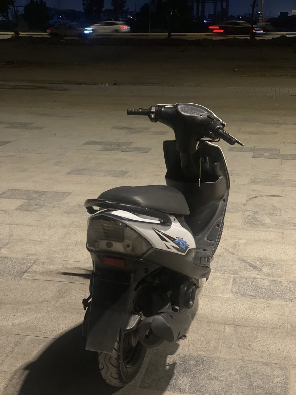 السلام وعليكم ماكس عدله  للبيع دراجه ما مفتوحه بس مفيلسه شلعه ومعدل تخبل نقصها فقط سلف السعر 700  قفل التواصل عله الرقم ***********
