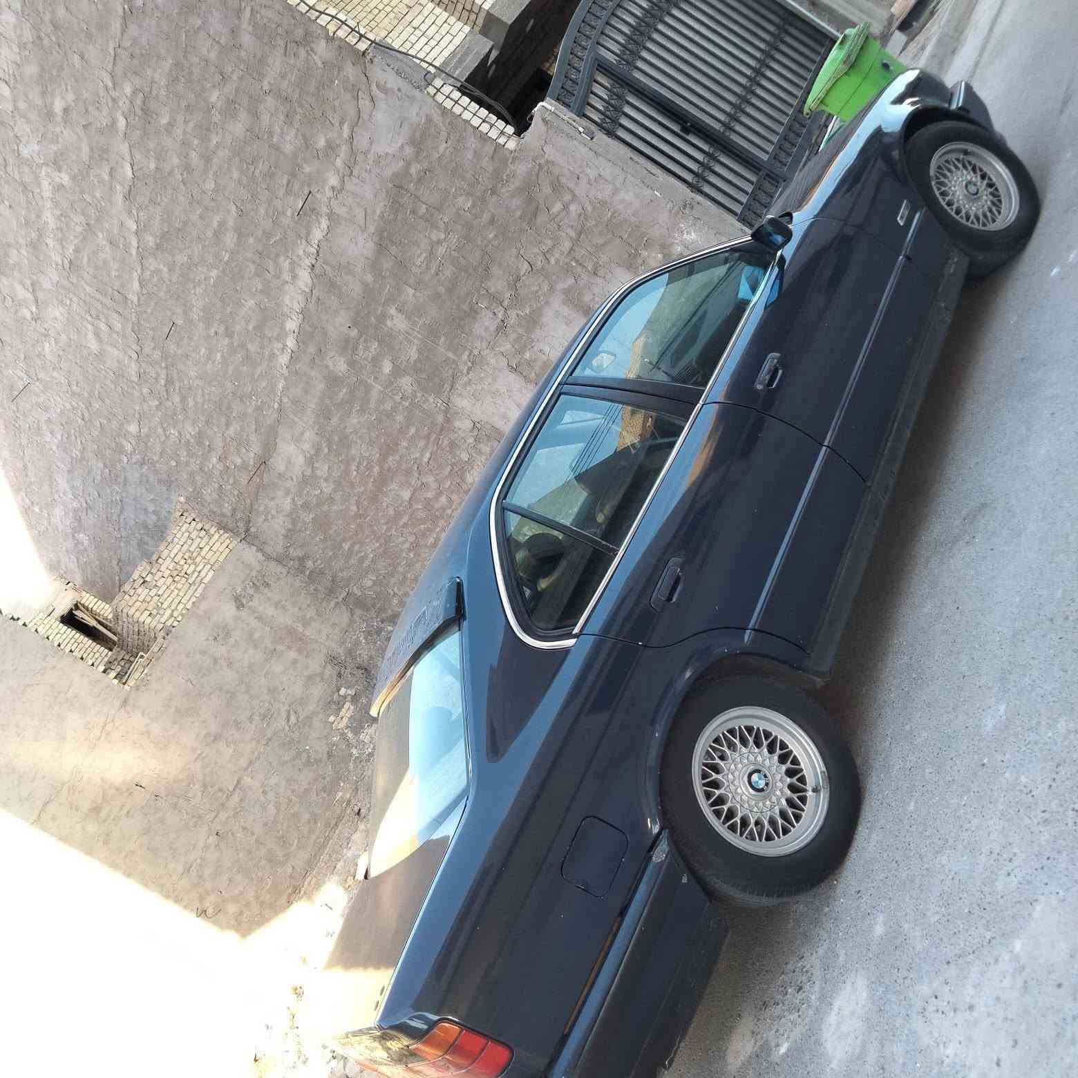 سلام عليكم بي ام ٥٣٥ اصل سياره بلاديه بدون ضربه عضمته تخبل كير ومحرك جددتبريد يرادله غاز كهربايات كله شغاله دشبول ايرباك كشنات كهرباء موديل ٩١ رقم بغداد مشروع وطني صاحبه يريد يحول السعر 47 وبيه مجال لشراي يتصل ويدلل ***********
