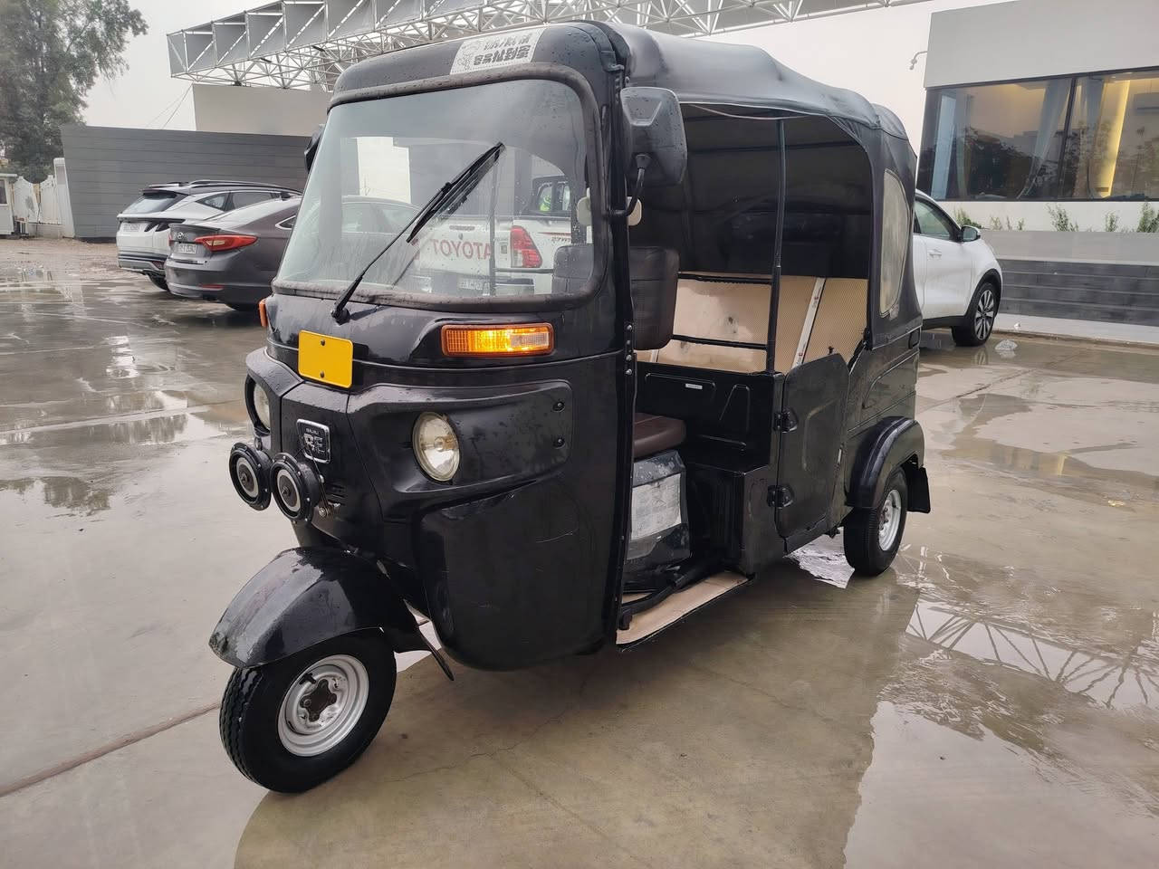 تكتك 22للبيع تكتك خير من الله كفالة عامة بيهة ملاحضات بسيطة بيهة شخوط شوية مكينة مكفولة كفالة عامة سبانة مامدودة عليهة رقم ديالى رقم عربي  تخم تاير جديد اكسر خير من الله عارضها 9 ونص وبيهة مجال بصيط ابو 9 لا تخابر   مكان ديالى كنعان للاستفسار الاتصال على الرقم ***********
***********
