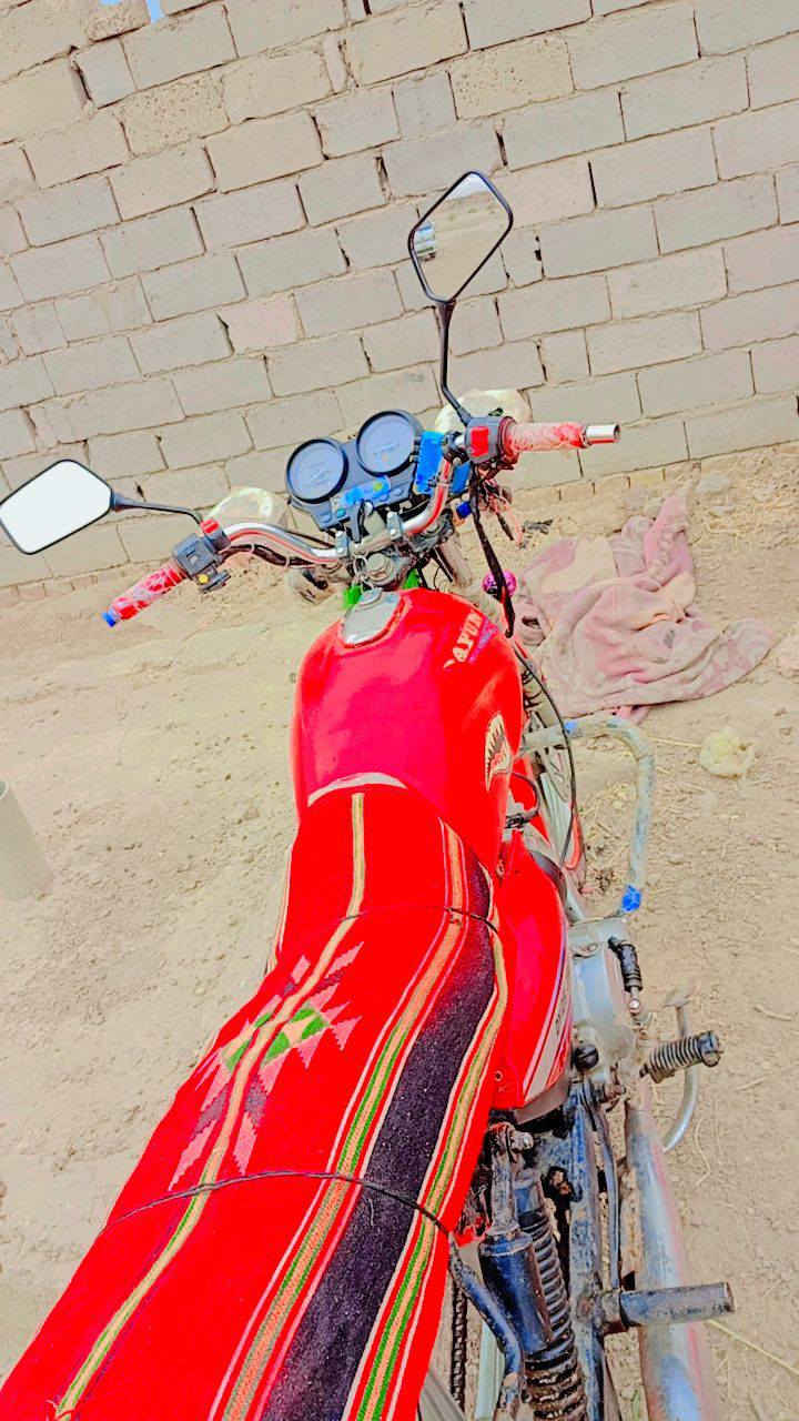 سلام عليكم دراجه دايون عضم اللبيع برغي مامفتوح نكره سلف محرك شاصي كهربائيّات كله  محرك لاتبخير ولاتنقيص ترهم بيع او مراوس ب هويشا او بوكسر مكان عفك بولان الاتصال  ***********
