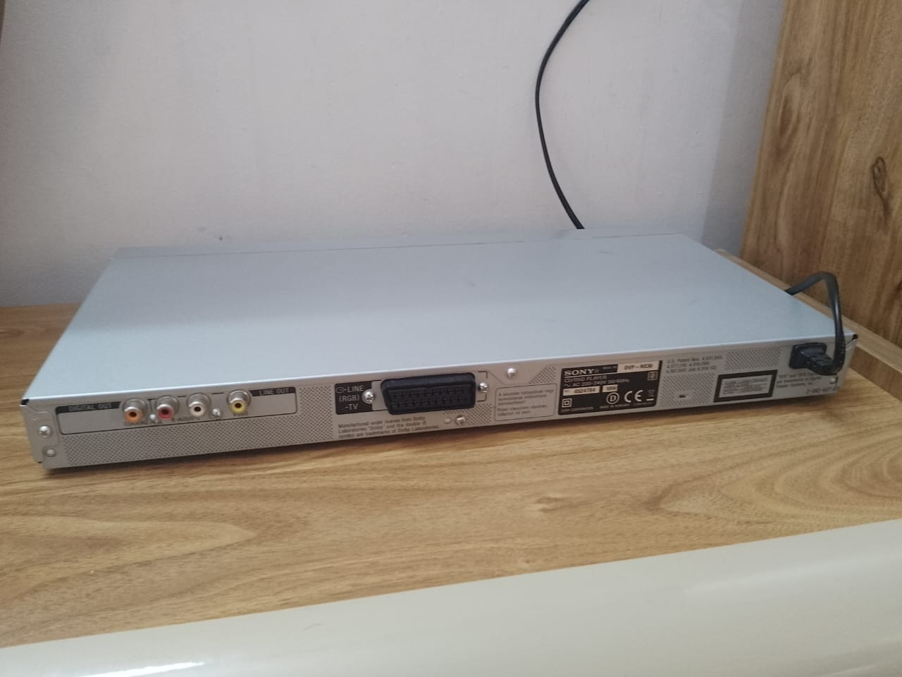 DVD Sony .

 عطل في العدسة .

السعر : 10,000 . 

متوفر توصيل .


**إذا كنت صاحب هذا الإعلان وتريد حذفه لأي سبب، رجاءا أرسل رسالة إلى الدعم الفني**