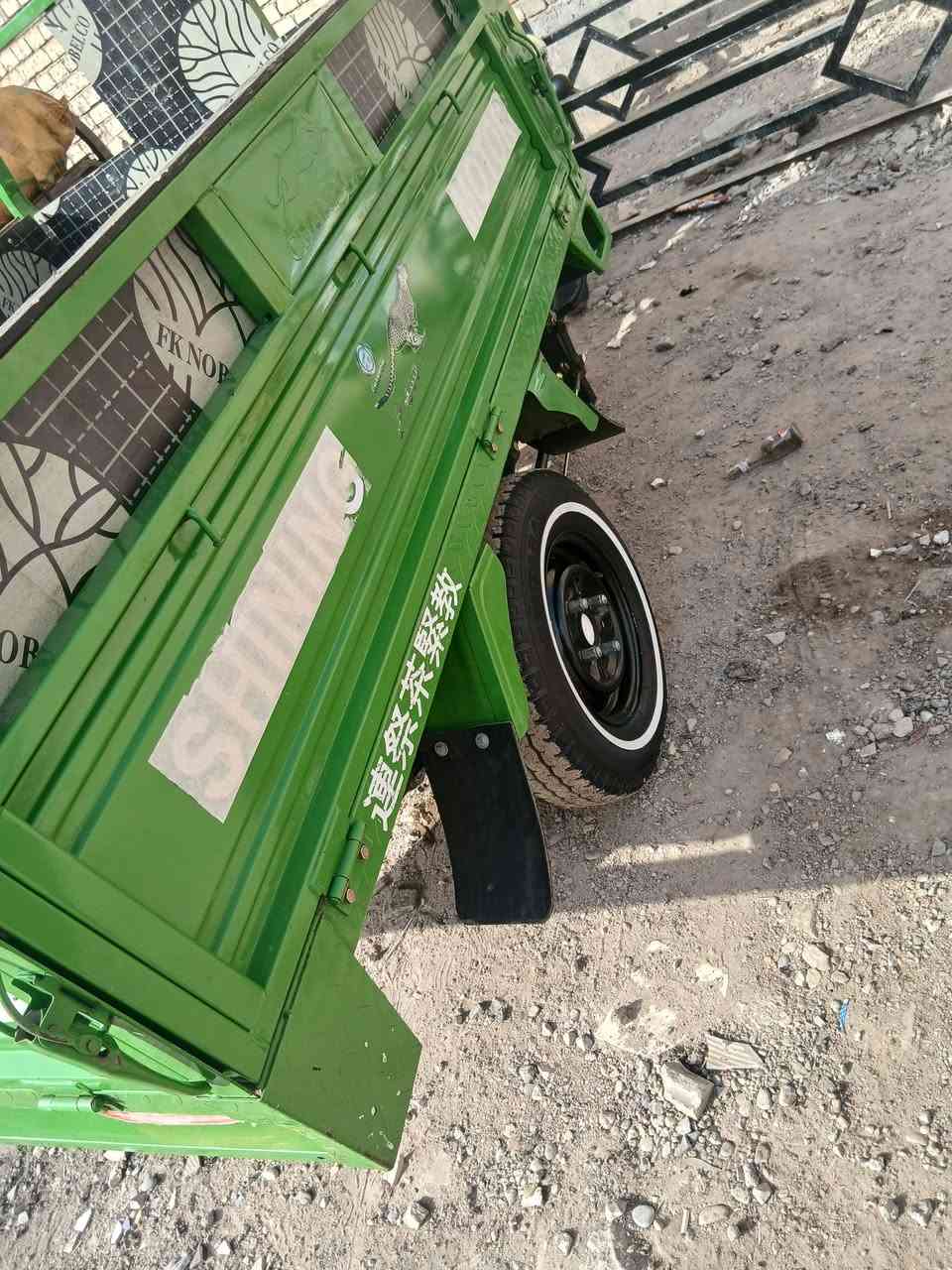 سلام عليكم ستوته البيع مديل 25اوراق سكنر  مكان بغداد المعامل  سعر2400وبيهه مجال شي قليل رقمي ***********
