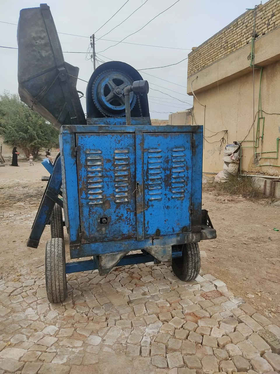 خباطه لبنانيه باب اول جاهزه من كلشي كبل للشغل مثل ماموضح بل صور مكاني ذي قار قضاء الرفاعي للاستفسار اكثر ***********
