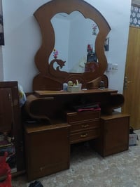 ميز مرايه • نضيف • ميسان