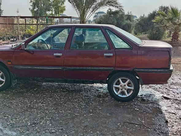 السلام عليكم 
سيارة للبيع سنوية أبيض مااندل صاحبة ابيعه فحم في فحم سيارة شغالة للشغل سعره 8أوراق بي مجال
مكاني موصل _بعشيقة
***********
***********
