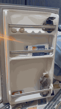 ثلاجه نظيفه ***********
