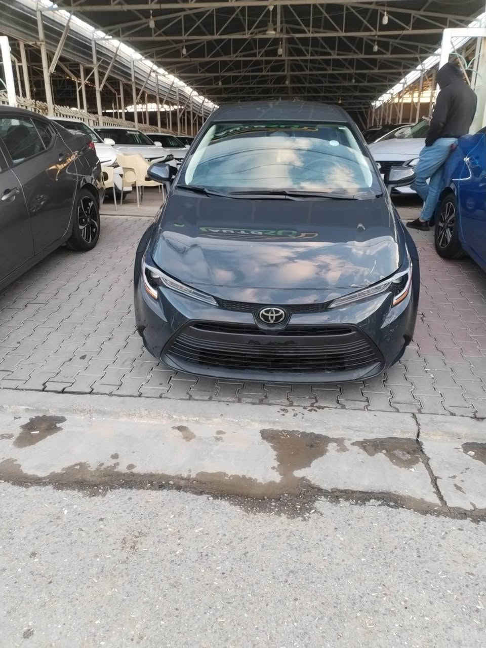 كورلا موديل 2025 سياره جديده كلش 
السياره حره باسم شركه  كاتي 
ماشيه 16 الف فقط 
لون اسمنتي حادثه كلش خفيف بارد فقط بدون تبديل 
 السعر. 145$
واذا مرقمه اربيل واصله باب بيتك 155$
شركه المتميز 
*********** البصرة, العراق
