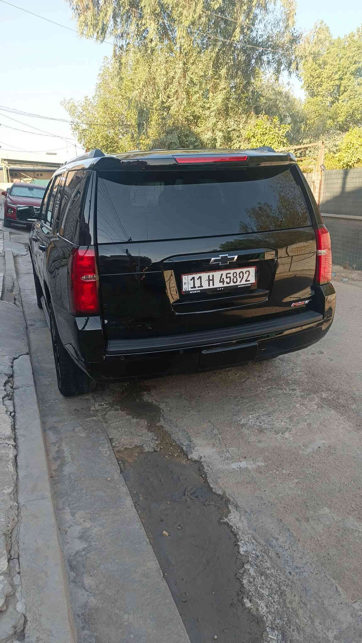 🚗 الوحش الأمريكي RST مكينه 6200 (2019) 
كليييين السياره بدون حادث رقم بغداد بأسمي تحويل 
المواصفات... RST فوووول للأخير
1_فتحه سقف /علامه ضوئبه
2_عداد دجتل + عداد دات شو بلجامه
3_شاشه تدعم نضام كار بلي وشاشه سقف 
4_كشنات كهرباء كلهن +تدفأة وتبريد كشن هزاز +كشنات منفصل ملكي 
5_باب صندوك كهرباء جلاق 
6_مري شفط + كهرباء بلبك تنزل
7_مكينه 6200 كير الف 
8_حساسات امامي خلفي 
9_ويل حجم 22 مال RST
10_بدون حادث كلين السياره بدون قطره صبغ 
11_ماشيه 90 الف
12_رادار توقف ذاتي
للبيع السعر 390وبيها مجال 
المكان بغداد البنوك
 للاستفسار***********
