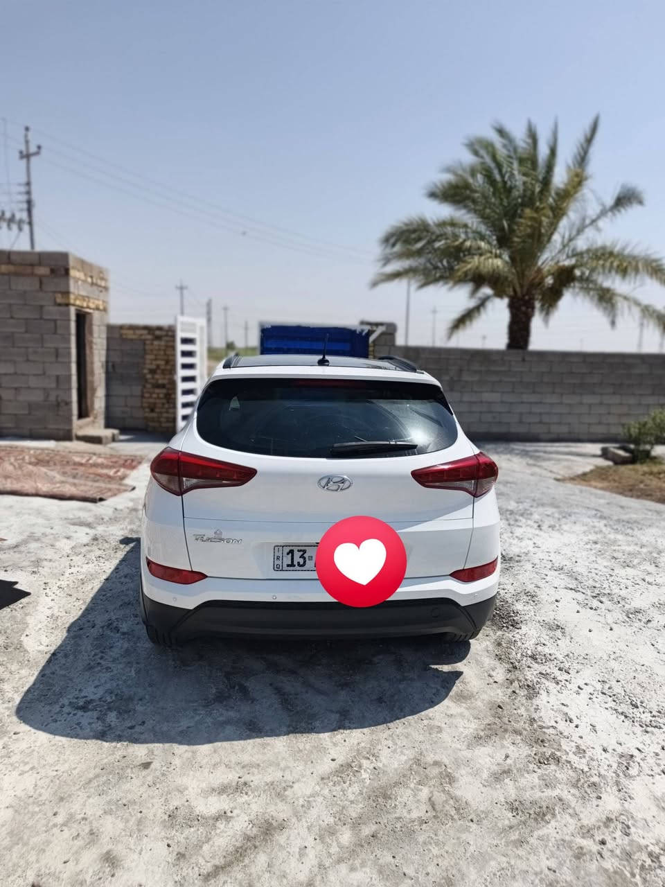 السلام عليكم
سياره للبيع توسان 2017 وارد خليجي فوول مواصفات عدا البصمه رقمها ميسان مكينه 2000 دوش  مبدل بيها بنيد فقط أثر حادث بلعراق فقط بنيد المكينه مكفوله السياره ماشيه 190 الف  بأسمنه تحويل ثاني يوم السعر 155     

صاحب  السياره    ***********
