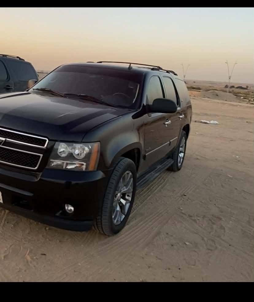 السلام عليكم تاهو 2007فول للخير سياره جاهز حداديه وتبريد وتخم تاير ويل 20 سياره نضيفه السعر 85بيها مجال قليل رقمي ***********مامتواجد ع نت مكاني البصرة
