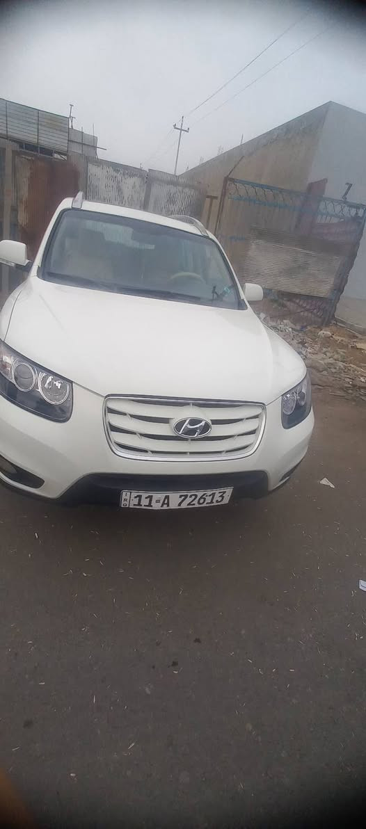 السلام عليكم سنتافية ٢٠١١ خليجي  بغداد انكليزي بدون حادث فقط بارد فول ١/١ يعني كل المواصفات بيها ١٥٥ $ وبيها مجال للإستفسار الاتصال (*********** )
