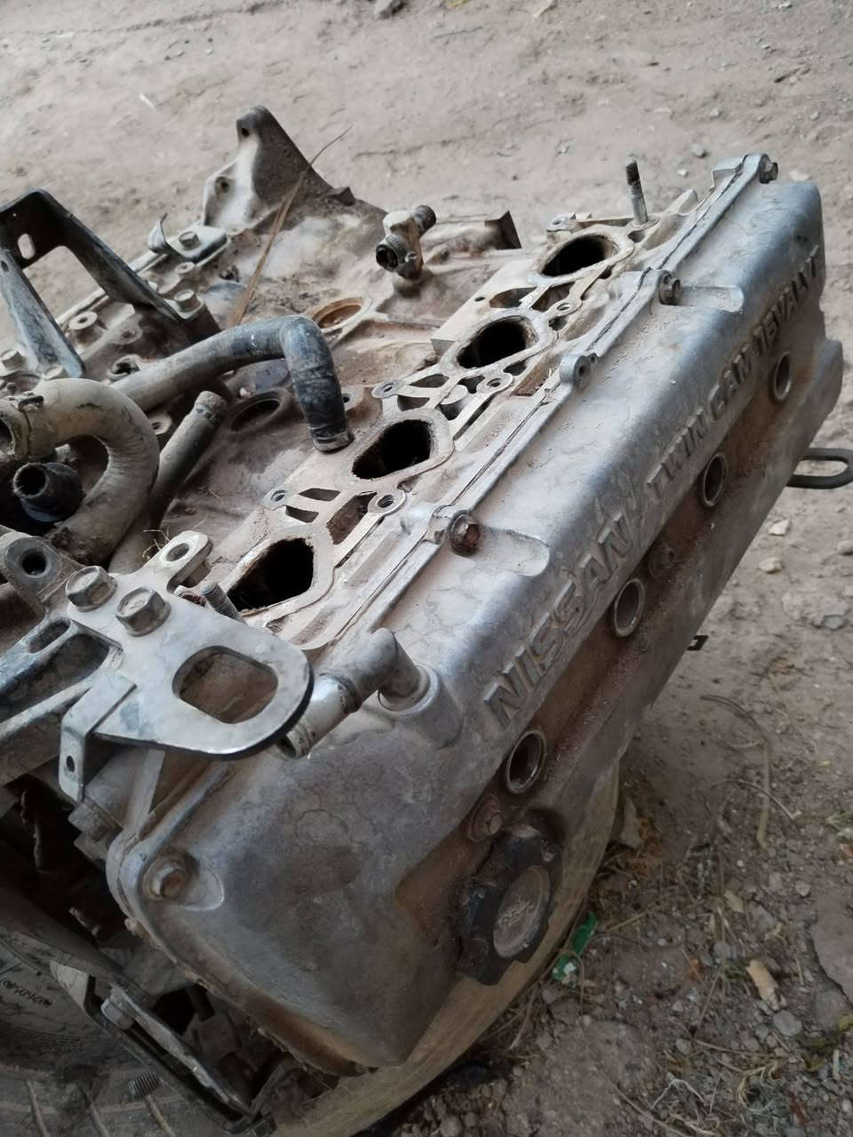 محرك نيسان للبيع مفتر بيه البراص شغال لا تنقيص ولا تبخير فقط بيه بس البراص مفتر ب350 المكان السماوة قضاء الرميثه للأتصال ***********
