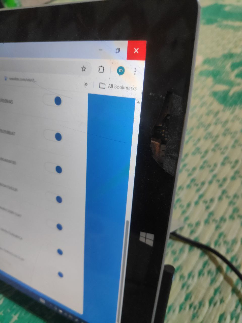 سرفس برو 3 كور 7 الهارد 256 على وضعه ابيع 75 الف شغال
***********
