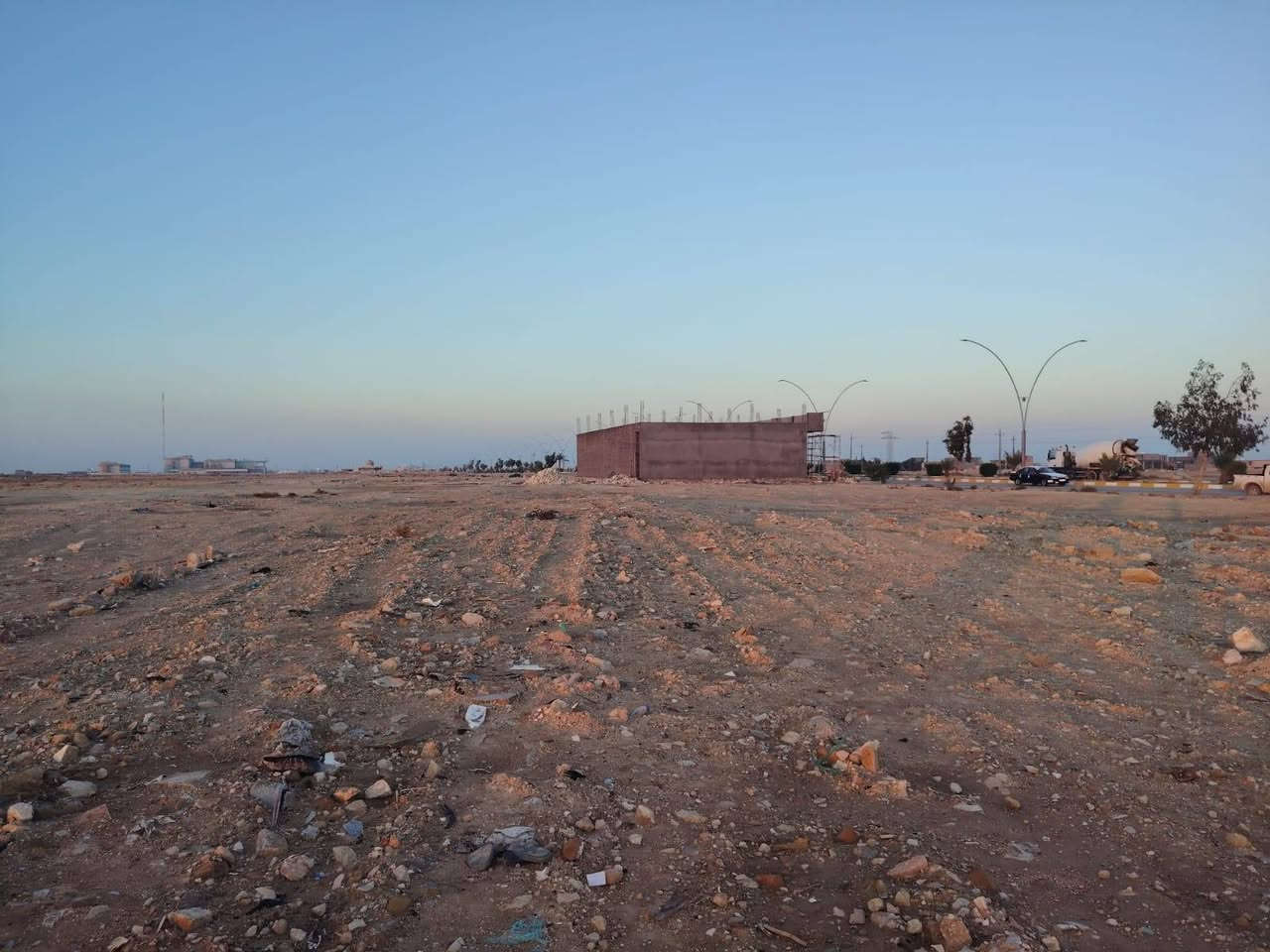 قطعة أرض للبيع طابو صرف توزيع الكهرباء 
مساحة/240م
كما موضحه بالمخطط
السعر/9 مليون قابلة لتفاوض 
عنوان المكتب/حديثة/حي العسكري/مقابل أسواق علي نصيف قرب دائرة شبكات حديثة 
للاستفسار الاتصال ع الرقم.    ***********
