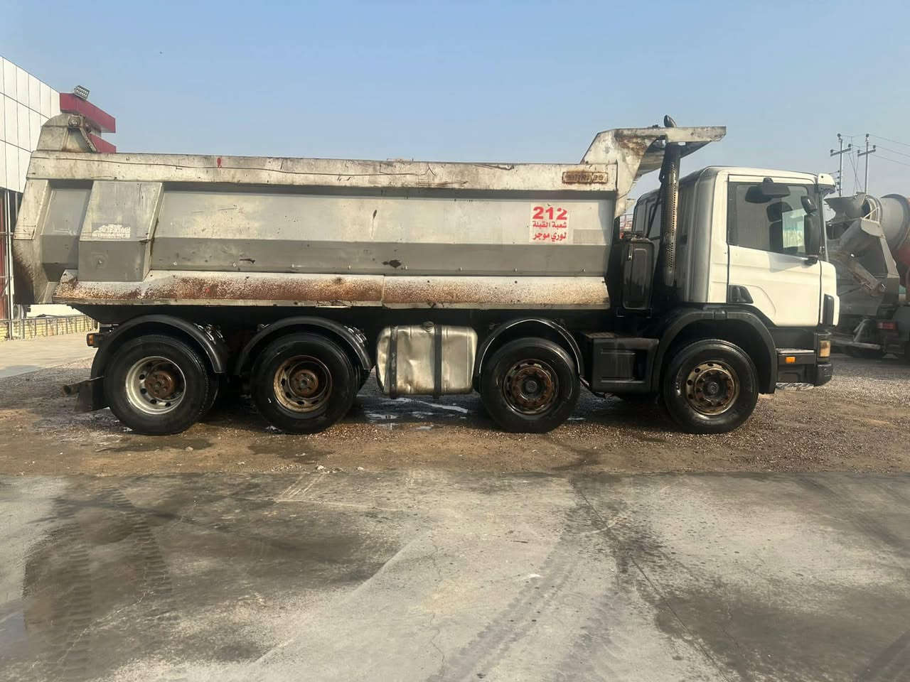 سكانيا كلابي كفاله عامه مديل 2004
***********
