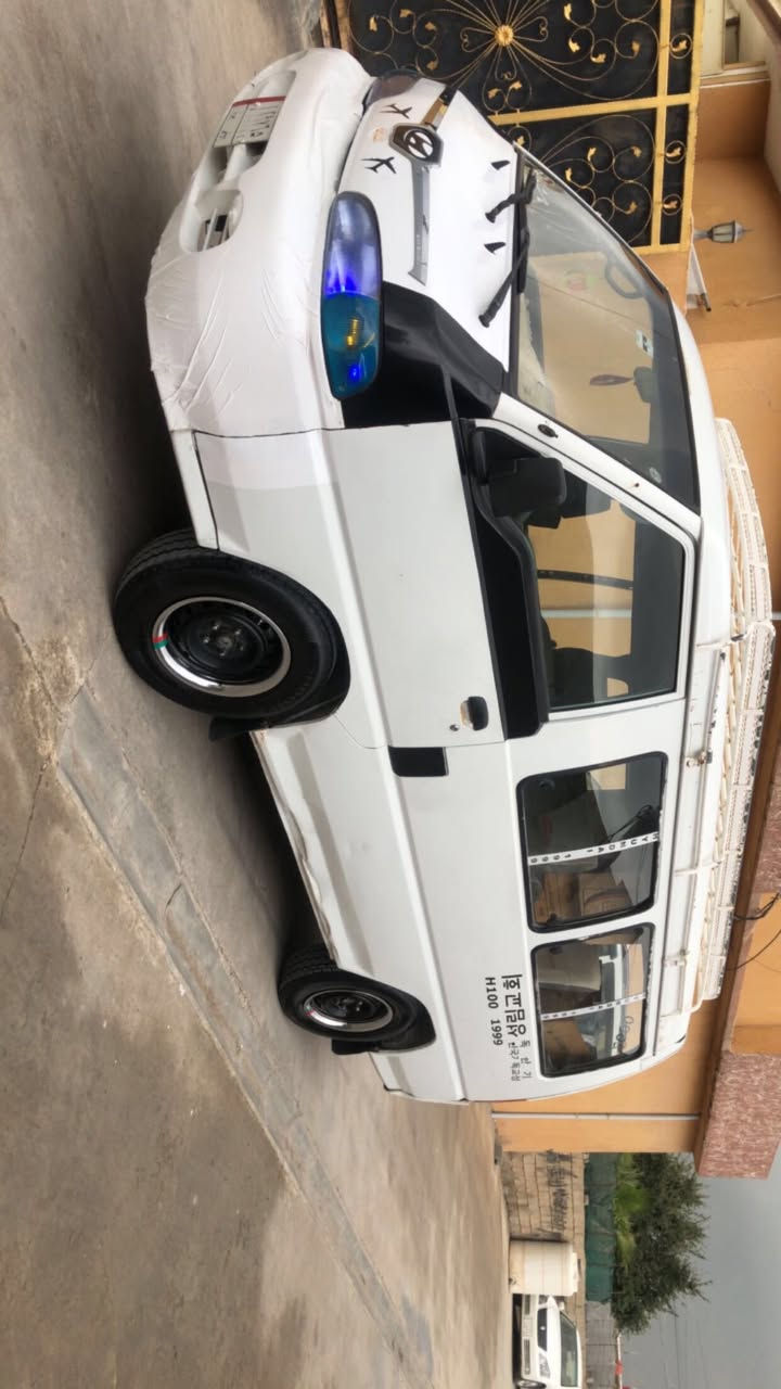 كيا هوندي موديل١٩٩٨ ‏السيارة مقفولة كفالة ‏عامة من صبوغ ولا صرب مابي علا ابلادي سيار صحب متوفي ابيع هلا موجود اتكف عشرين بي ‏تخم تاير جديد صدر امامي وخلفي جديد بدون أي نقص محرك ونجي أوتوماتيك تبريد شغال فقط بها نقص غاز السيارة ‏*********** هذا رقمي الشرايين تصلب ‏السعر 45 ورقة وبيها مجال حق الجاية فقط فقط￼
