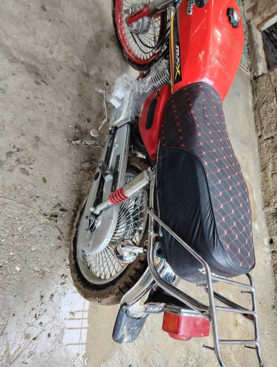 ٤ كير للبيع اوراق اصولي للبيع


**إذا كنت صاحب هذا الإعلان وتريد حذفه لأي سبب، رجاءا أرسل رسالة إلى الدعم الفني**