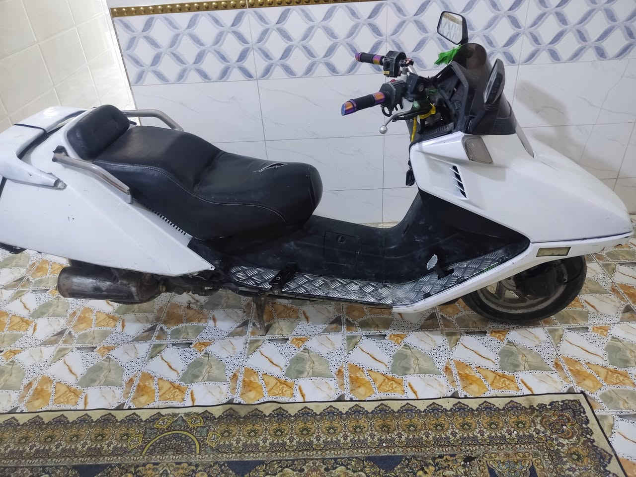 دراجه فيوجن للبيع المكان نجف حي الرحمه السعر٢٥٠\\***********
