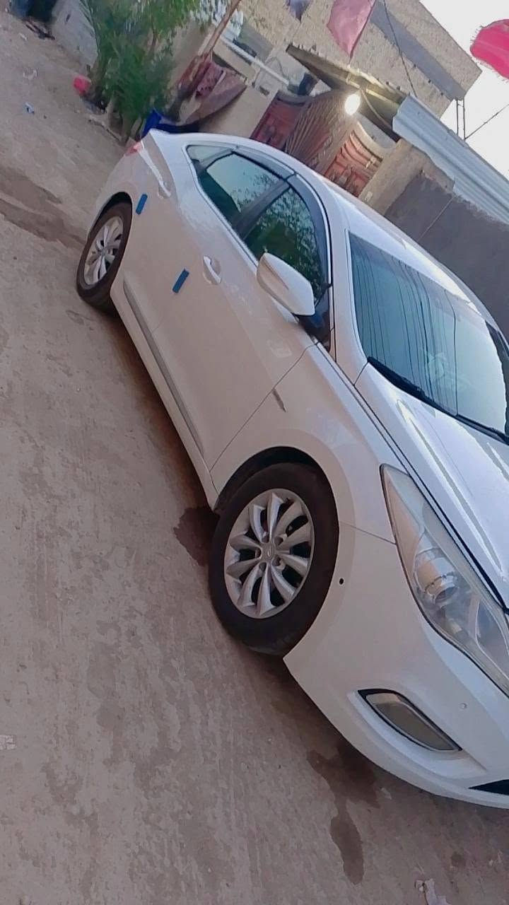 ازيره ٢٠١٢ خليجي
رقم اربيل سنويه لل٣١ تريد وكاله تحويل 
تخم تاير حداديه جديده
مكفوله من الصبغ
مكاني واسط الصويره
معروضه ب115وبيه مجال
***********
