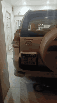 برادو٢٠١٦
مواسەفات TXL 

١٢٢٠٠٠کم 

٦سلندر 

شریکە جیهان

بدون سبوخ 

بدون تەعدیل

سعر ٣٧٠ مەجال
رقەم تلیفون ***********
