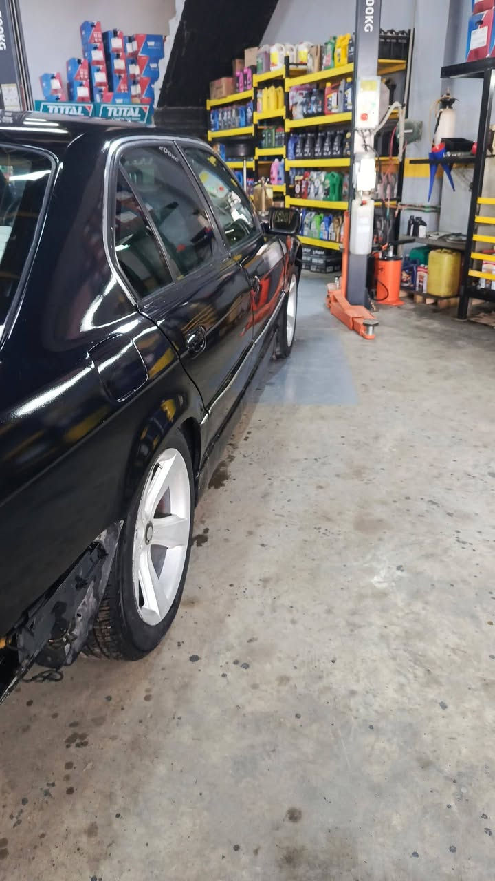 سلام عليكم حبايب بي ام كاسحه للبيع او مراوس بسياره رقم بغداد سنويه تفاصيل وابو لوكاله يحول وماعنده اي اشكال شعندك مراوس نزل تعليق خاص سياره كير ومكينه خير من الله بس الكير جديد مبدل ورادله تبديل دهن او كنترول ماعرف بس تنميره يخبل بس بل 3مرات بس من حاميه تكمز بثالث من بارده طبيعي واني خادم وليريد يتصل خاص وافهمه ع كلشي قبل مايتعنه هاا ملاحضه دعاميه خلفيه نكسرت


**إذا كنت صاحب هذا الإعلان وتريد حذفه لأي سبب، رجاءا أرسل رسالة إلى الدعم الفني**