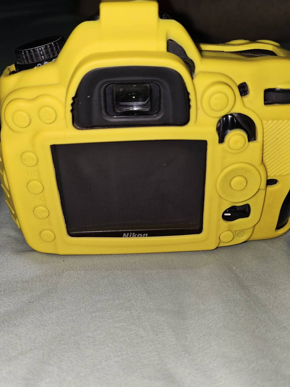 كامره نيكون 7000
الزوم 140
عدد البطاريه2
حزام طبي
شاحنه
سلك نقل الصور 
السعر 450
العنوان الناصرية المنار 
رقم الهاتف ***********
