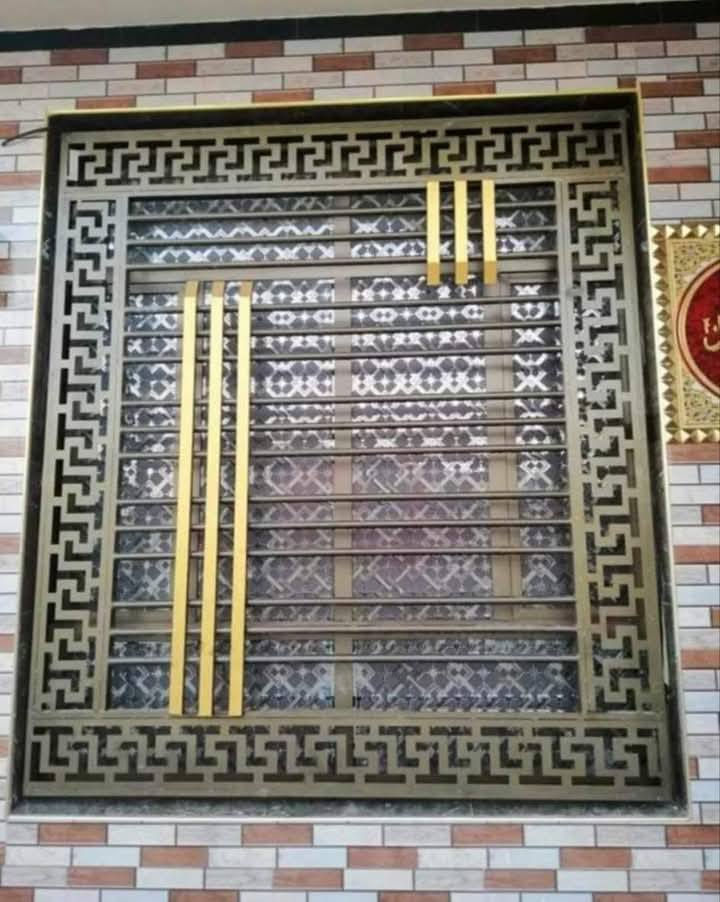 يا الله صباغ بوب وشبابيك تنضيف شغل درجه اولى سعار مناسبه تصل وتدلل صبغ جدران ***********
