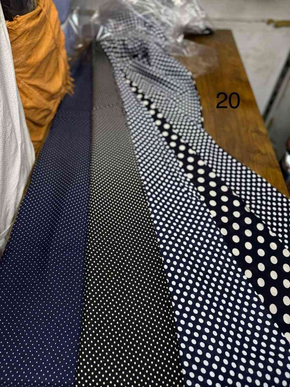 جديد لؤلؤة الغيث لتجارة الاقمشة 
كشمير صيني 
البيع جمله فقط
العنوان شورجه سوق الصفافير سوق المراديه
علي طعيمه
هاتف ***********
