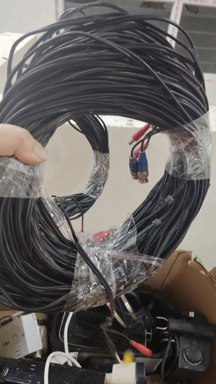كاميرات للبيع عدد 4 كامل السعر 120 وبيهم مجال


**إذا كنت صاحب هذا الإعلان وتريد حذفه لأي سبب، رجاءا أرسل رسالة إلى الدعم الفني**