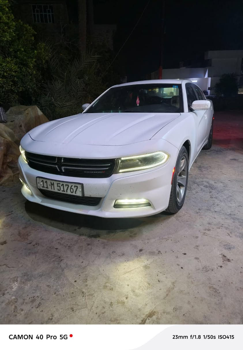 سلام عليكم ورحمة الله وبركاته جارجر ١٩لبيع سياره بسمي بيه نص جاملغ خلفي وباب مبدل شبر بنيد بارد سياره كامله حداديه تبريد تخم تاير السعر ١٩٥ وبيه مجال عنوان بغداد ***********
