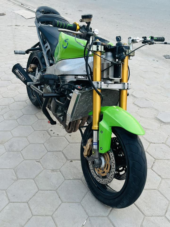 سلام عليكم كوسكي 2004 دراجه مال لعب دراجه خير من الله مكينه خرسه شرط علا الفصله بيه استيرن اصلي 4 قطع مكان بغداد
تخم تاير جديده بكره 65 السعر اتصال ☎️ 

‭0771 169 2245‬
